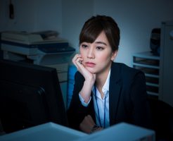 仕事で頑張っても報われない原因。自分のせいか、それとも会社のせいなのか。